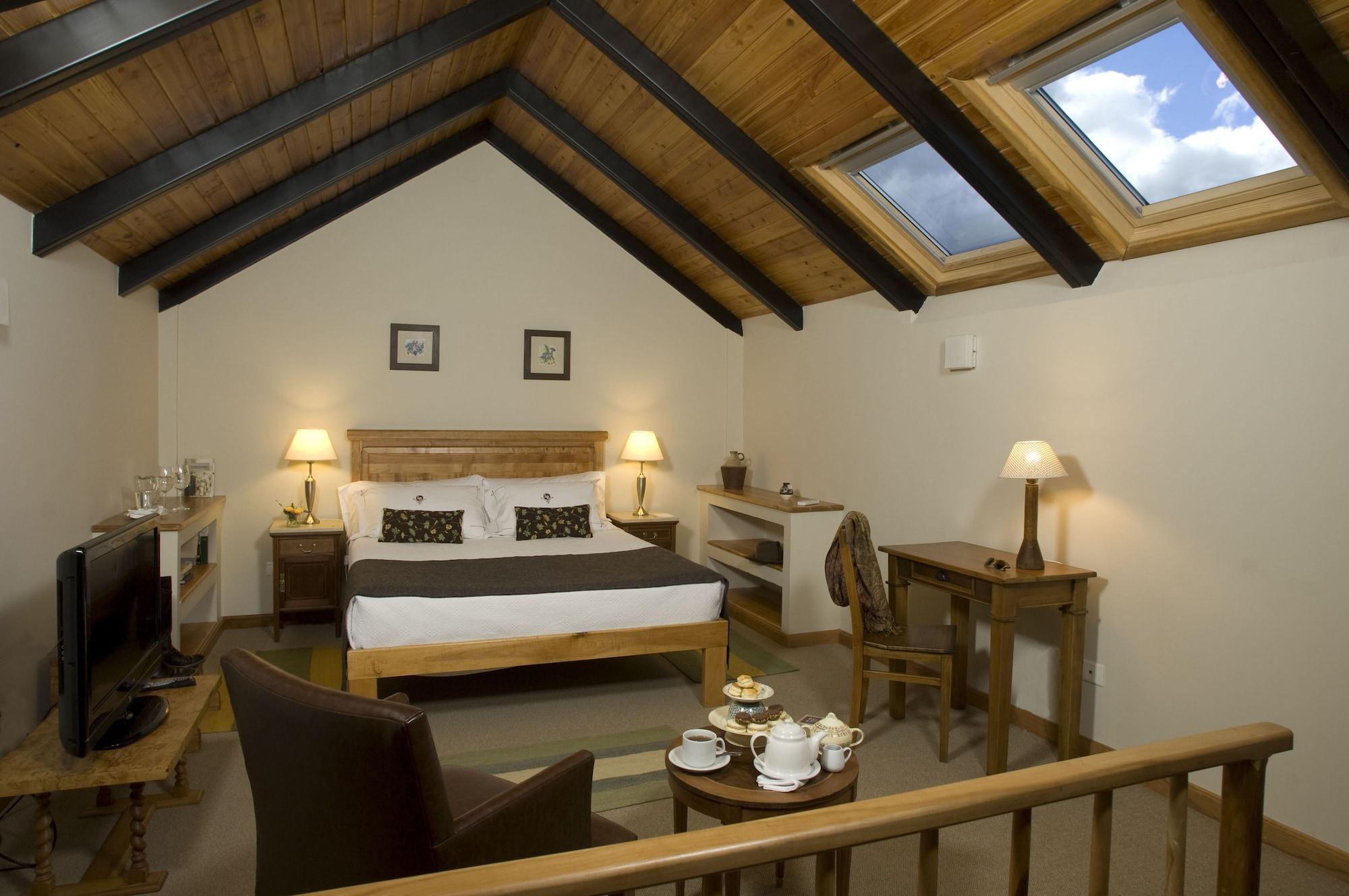 Las Bayas Home Suites Esquel Exterior foto