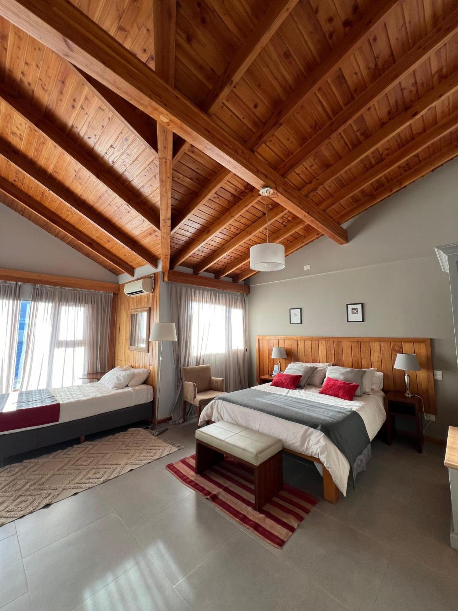 Las Bayas Home Suites Esquel Exterior foto