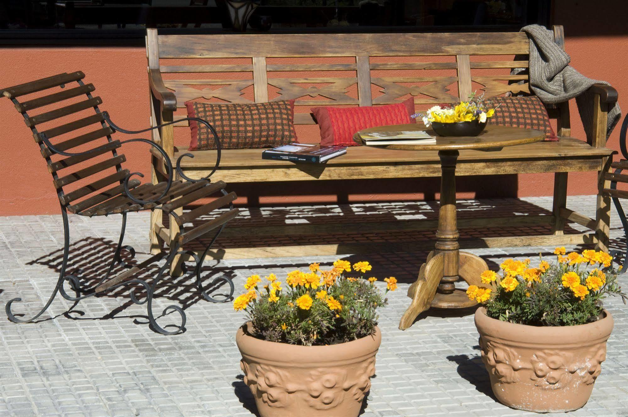 Las Bayas Home Suites Esquel Exterior foto